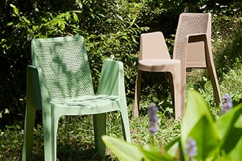 conjunto de silla y mesa para jardín